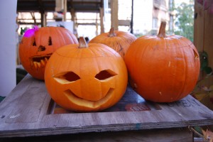 pumpkin carving 036